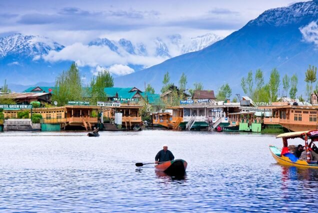 Srinagar Pahalgam Gulmarg 5N 6D